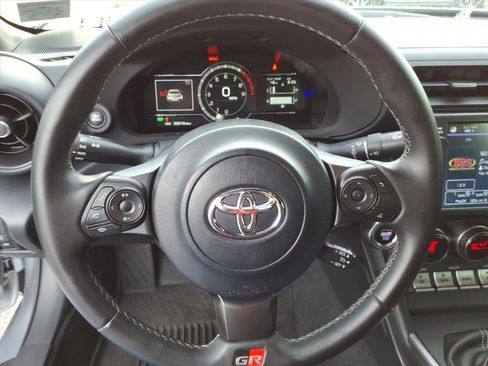 Used 2023 Toyota GR86 Premium image 27