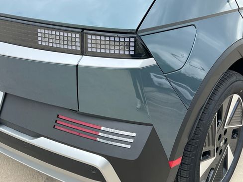 New 2026 Hyundai Ioniq 5 SEL RWD image 13