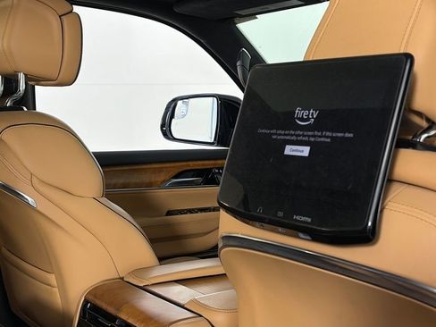 Used 2023 Jeep Grand Wagoneer L Series III w/ Rear Seat Video Group 1 image 31