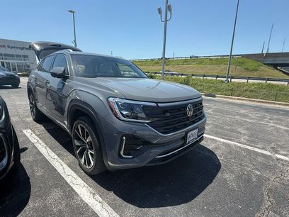 Used 2025 Volkswagen Atlas Cross Sport SEL Premium R-Line