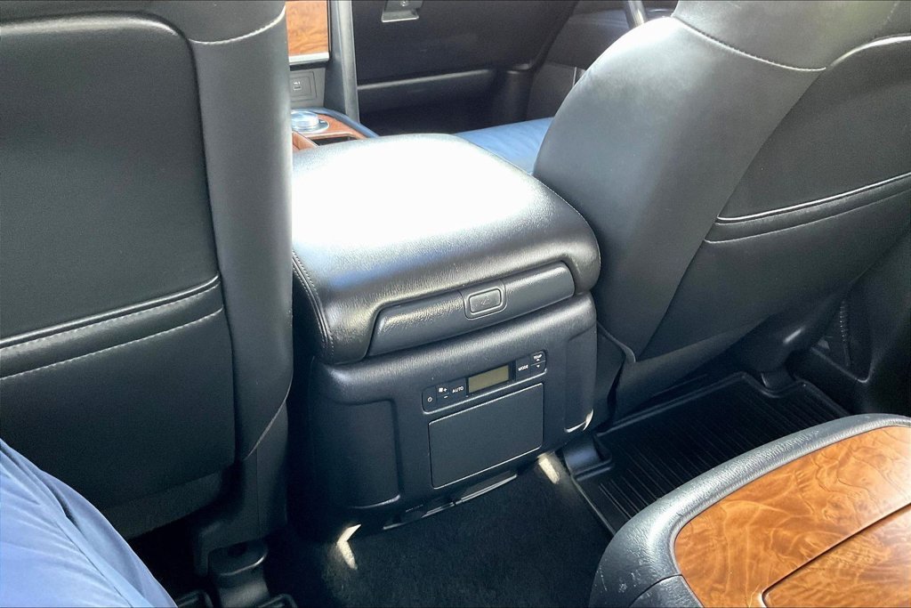 Used 2021 Nissan Armada SL w/ Captain's Chairs Package AWD/4WD image 10