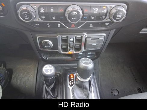 Used 2022 Jeep Wrangler Unlimited Sport AWD/4WD image 22