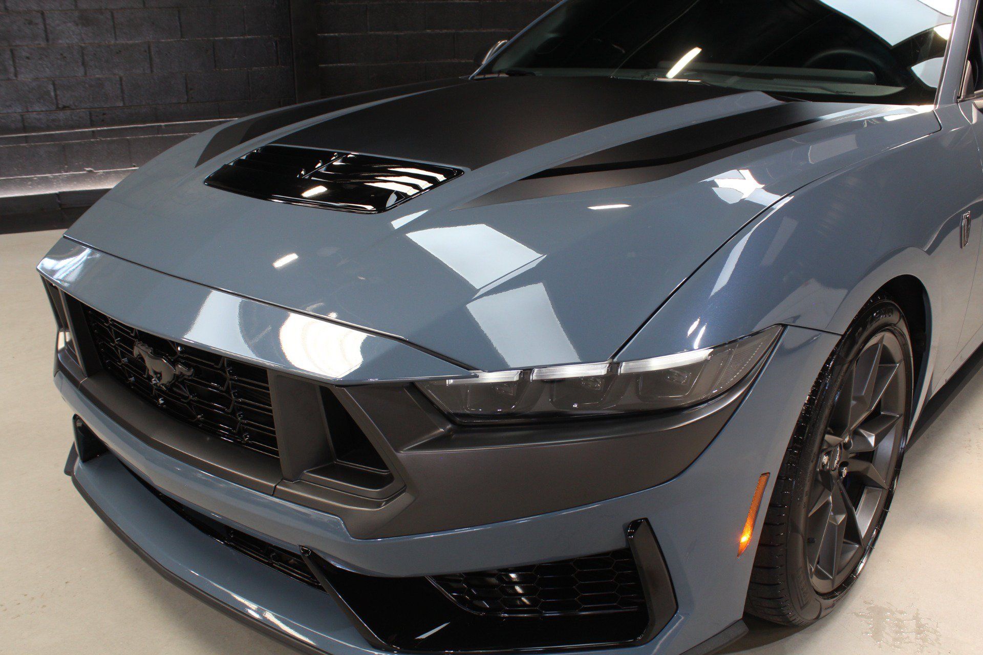 Used 2025 Ford Mustang Dark Horse RWD image 10