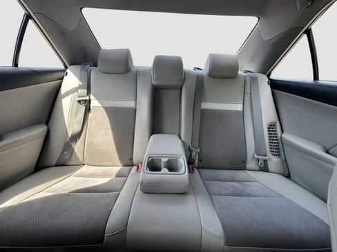 Used 2013 Toyota Camry XLE w/ Leather Pkg FWD image 13