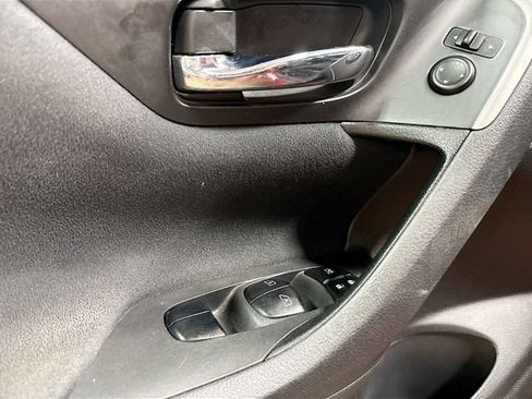 Used 2015 Nissan Altima 2.5 SV w/ Convenience Package FWD image 16