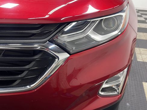 Used 2020 Chevrolet Equinox LT FWD image 28