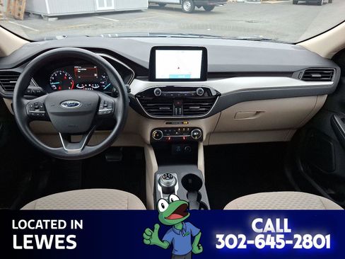 Used 2020 Ford Escape SE image 11