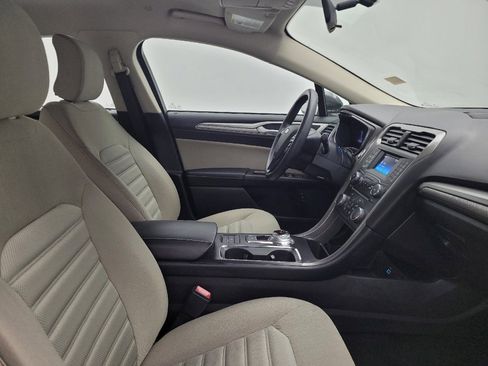 Used 2018 Ford Fusion S image 21