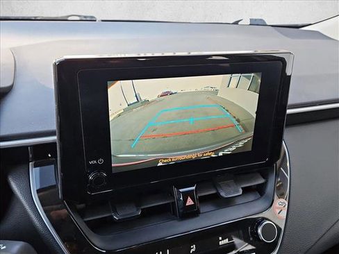 Used 2023 Toyota Corolla LE image 13