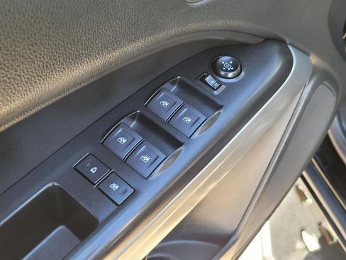 Used 2022 Chevrolet Colorado ZR2 image 19