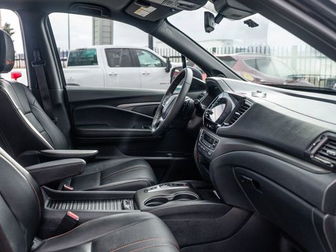 Used 2022 Honda Passport TrailSport image 25