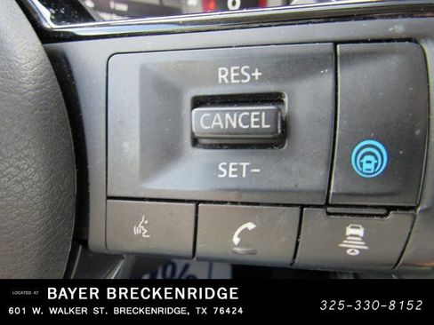 Used 2021 Nissan Rogue Platinum FWD image 31