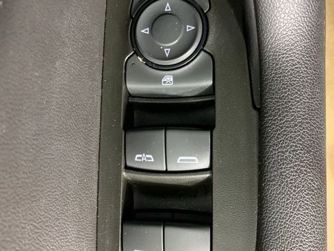 Used 2022 Chevrolet Blazer LT image 17