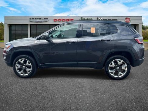 Used 2019 Jeep Compass Trailhawk image 6