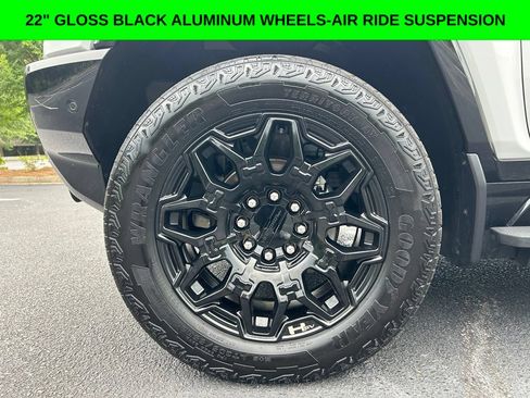 Used 2025 GMC Hummer EV 2X w/ LPO, Dark Essentials Package AWD/4WD image 2