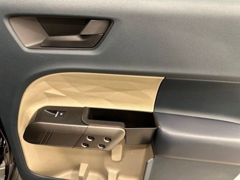 Used 2025 Ford Maverick Lariat w/ 4K Tow Package image 15