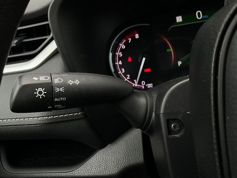 Used 2025 Toyota RAV4 XLE image 36