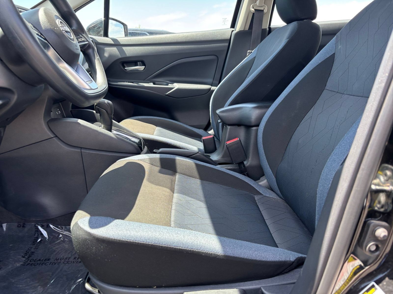 Used 2025 Nissan Versa SV FWD image 24