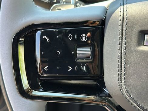 Certified 2025 Land Rover Range Rover Velar Dynamic SE AWD/4WD image 12