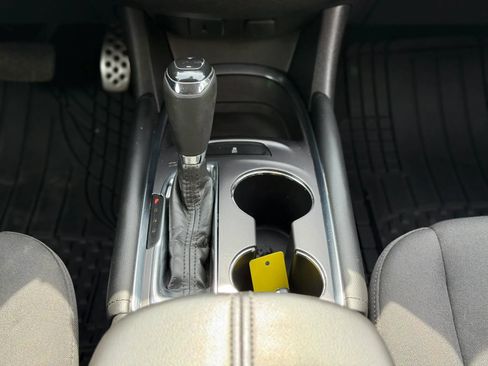Used 2016 Chevrolet Malibu LT FWD image 16