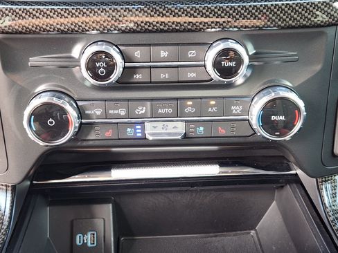 Certified 2022 Ford F150 Raptor w/ Convenience Package AWD/4WD image 20