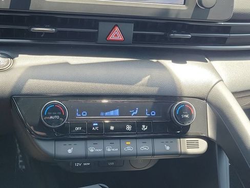 New 2026 Hyundai Elantra SEL Sport FWD image 13
