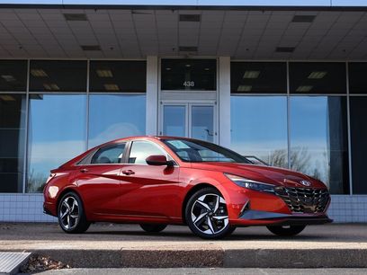 Used 2022 Hyundai Elantra Limited