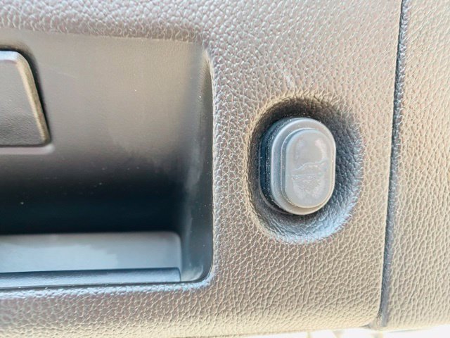 Used 2015 Chevrolet Suburban LTZ w/ Max Trailering Package AWD/4WD image 8