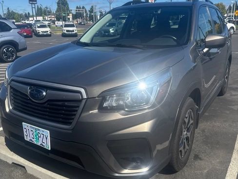 Used 2019 Subaru Forester Premium AWD/4WD image 1