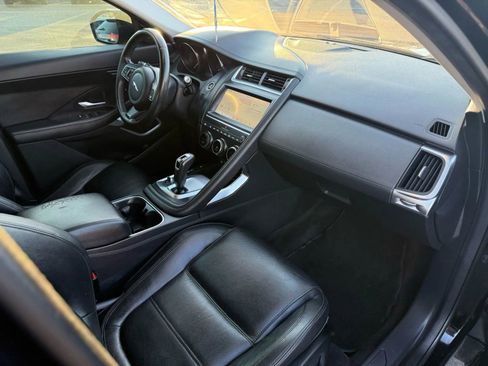 Used 2020 Jaguar E-PACE image 19