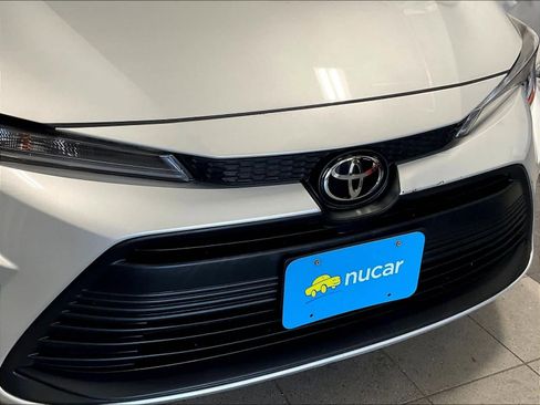 Used 2024 Toyota Corolla LE image 29