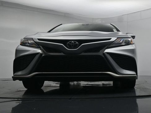 Used 2024 Toyota Camry XSE FWD image 19