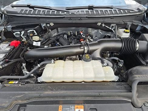 Used 2025 Ford Expedition Active AWD/4WD image 27