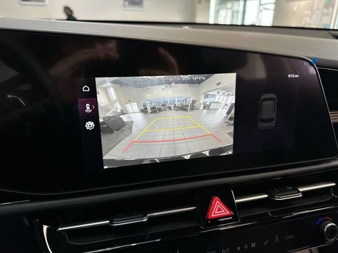 New 2026 Kia Niro Wind FWD image 9