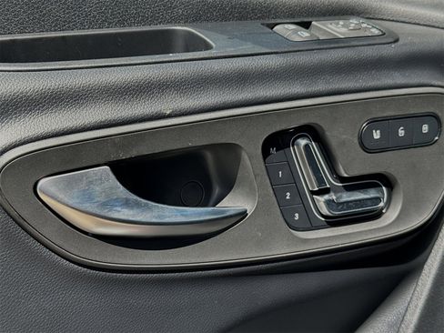 Used 2024 Mercedes-Benz Sprinter 2500 image 11