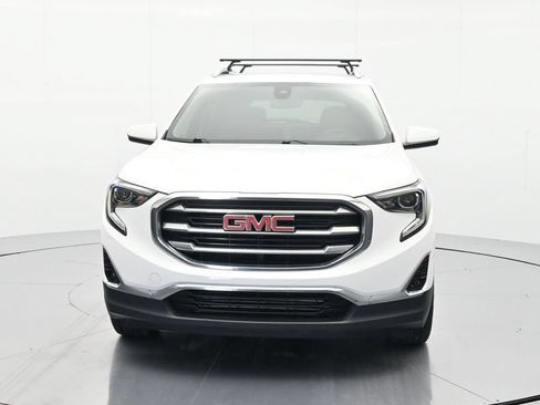 Used 2020 GMC Terrain SLT w/ Preferred Package FWD image 2