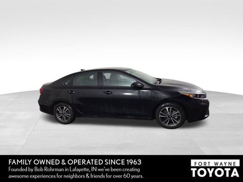 Used 2024 Kia Forte LXS image 5
