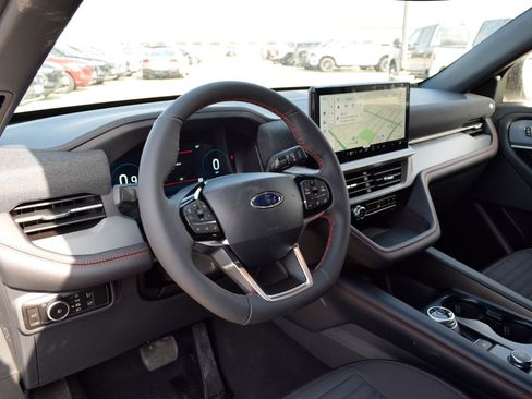 New 2026 Ford Explorer ST-Line w/ Premium Package image 17