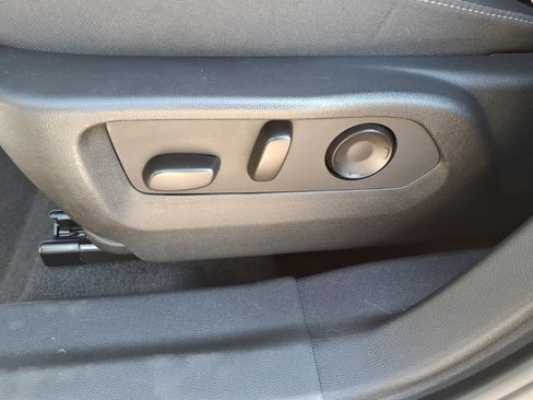 Used 2024 Buick Envision Preferred AWD/4WD image 16