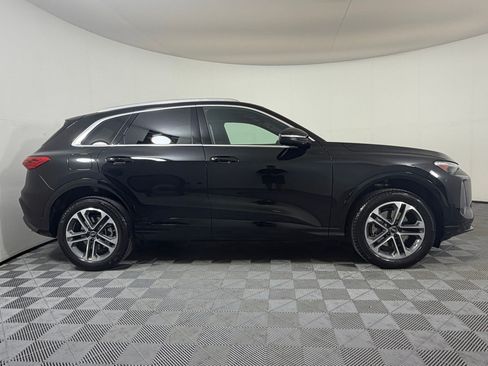 Used 2025 Audi Q5 Premium w/ Premium Plus AWD/4WD image 8