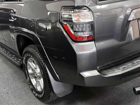 Used 2020 Toyota 4Runner SR5 Premium AWD/4WD image 7