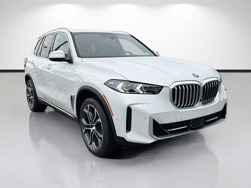 New 2026 BMW X5 xDrive40i w/ Executive Package AWD/4WD image 1