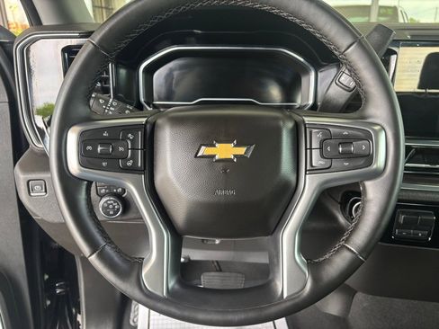 Used 2024 Chevrolet Silverado 2500 LTZ image 8