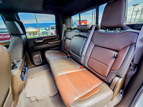 Used 2024 GMC Sierra 3500 Denali w/ Technology Package image 26