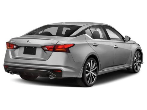 Used 2021 Nissan Altima 2.5 SR FWD image 2