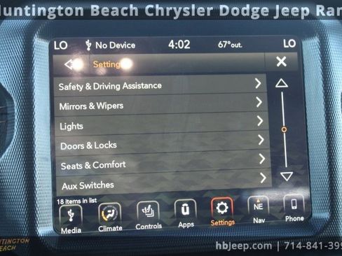 Used 2021 Jeep Wrangler Unlimited Sahara image 25
