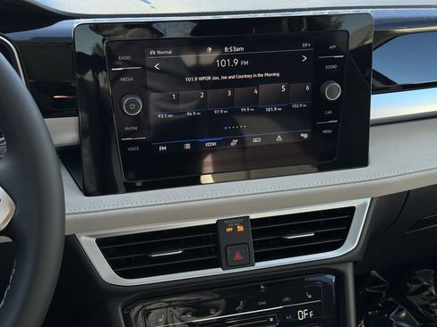 New 2025 Volkswagen Taos SE image 32