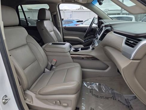 Used 2019 GMC Yukon SLT w/ Premium Edition AWD/4WD image 24