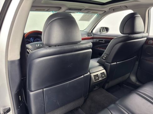 Used 2007 Lexus LS 460 image 35