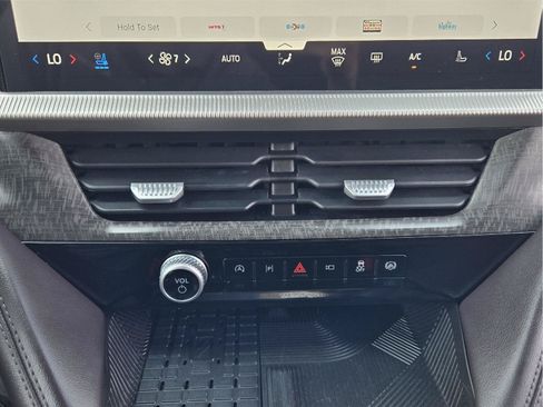 Used 2025 Ford Explorer Platinum w/ Ultimate Package RWD image 17